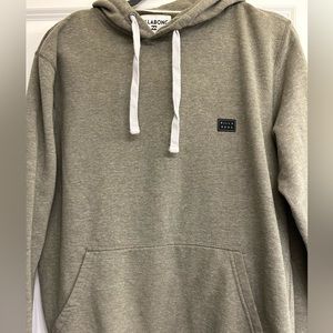 Men’s billabong hoodie M